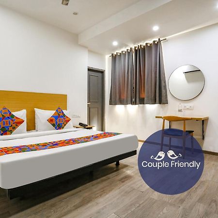 Fabhotel Vat - Meera Bagh 델리 외부 사진