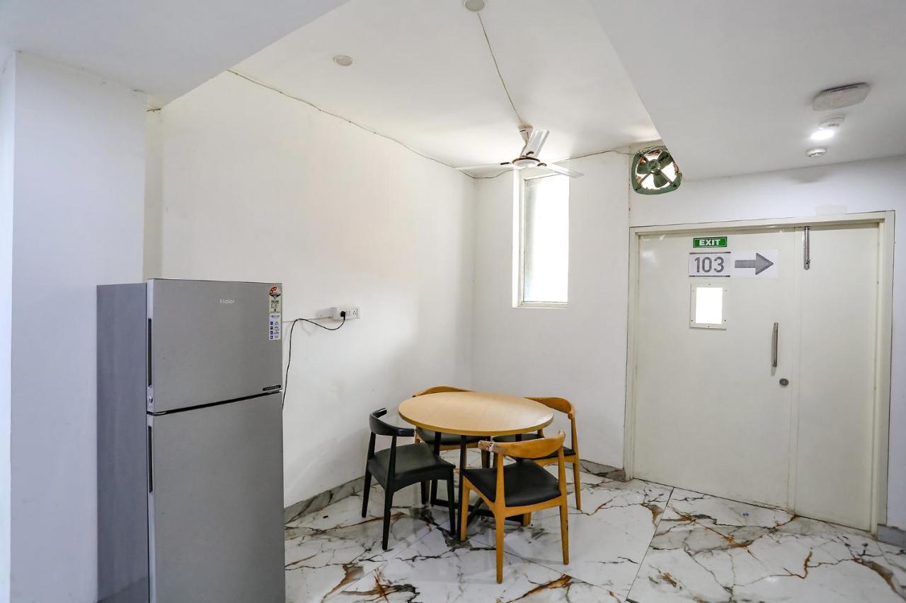Fabhotel Vat - Meera Bagh 델리 외부 사진