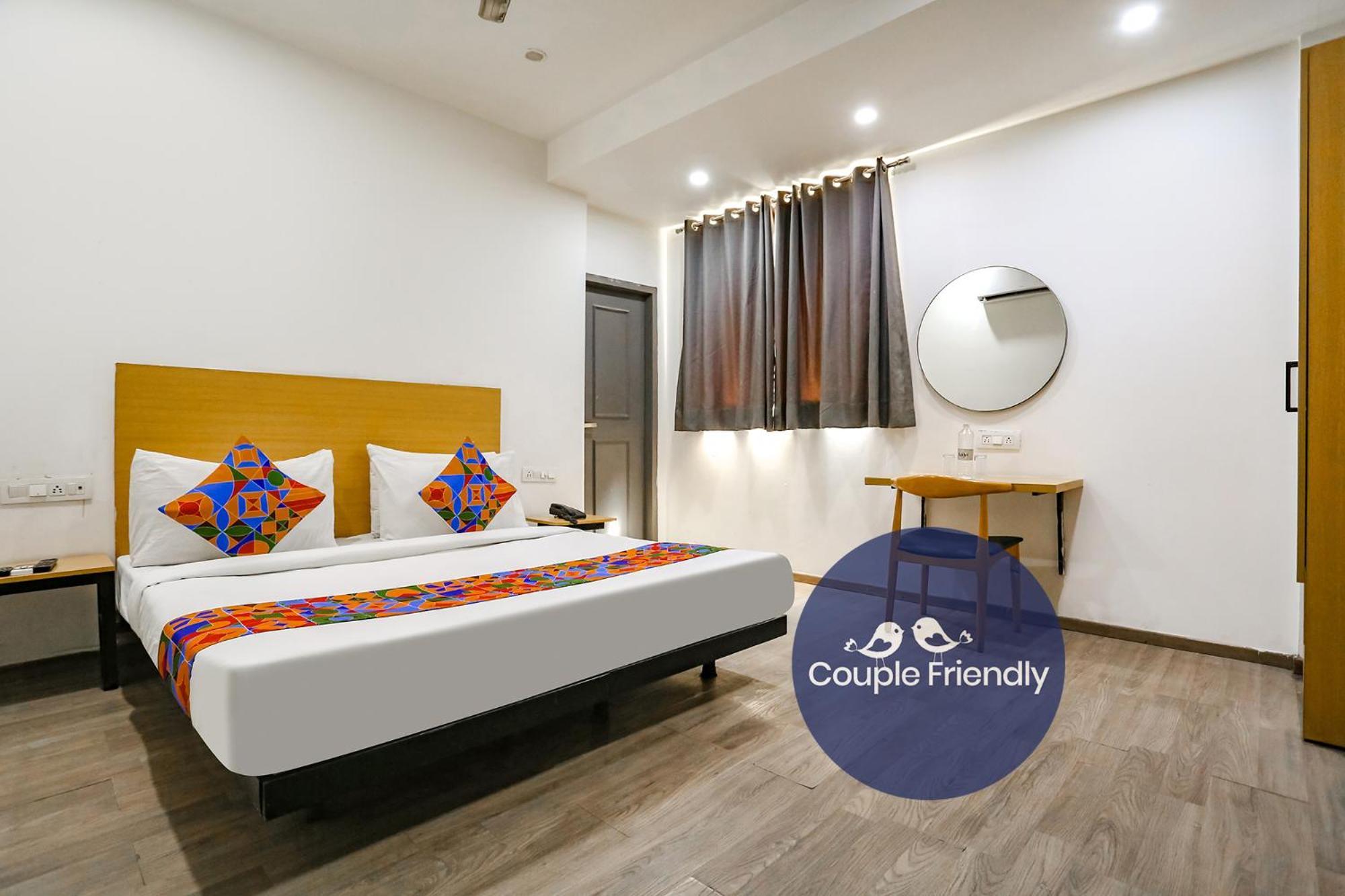 Fabhotel Vat - Meera Bagh 델리 외부 사진